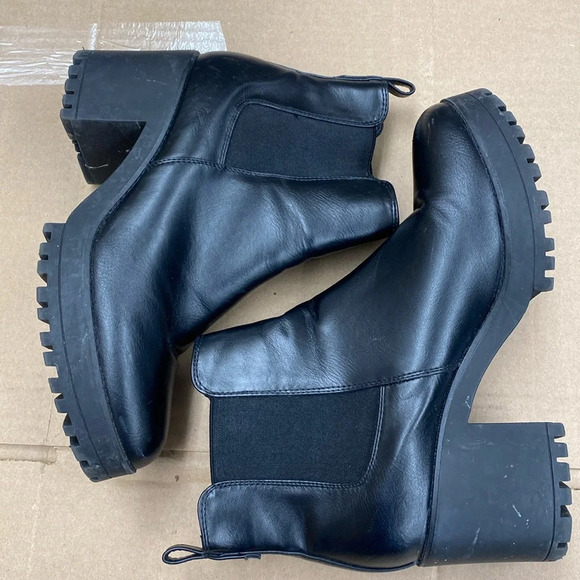 Public Desire Aida Black Chunky Sole Chelsea Ankle Boot Black Women's Size 8 - Picture 1 of 7